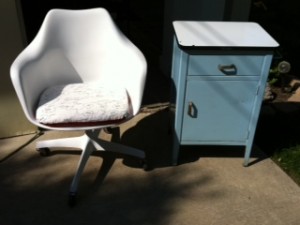 Saarinen Tulip Chair and 1950s kitchen cart