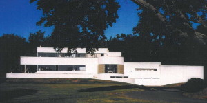 Richard H. Mandel House. The first International Style house designed by Edward Durell Stone, a few years before the A. Conger Goodyear House which is a WMF Modernism at Risk project.
